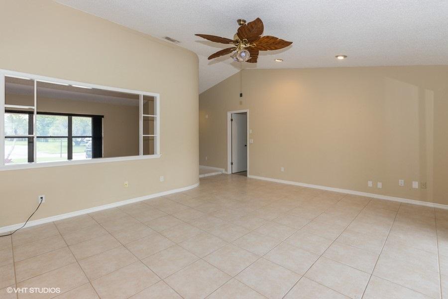 2418 Southeast Issac Road Port St. Lucie, FL 34952 - Photo 6 of 25 05_2418SEIssacRd_2009_LowRes