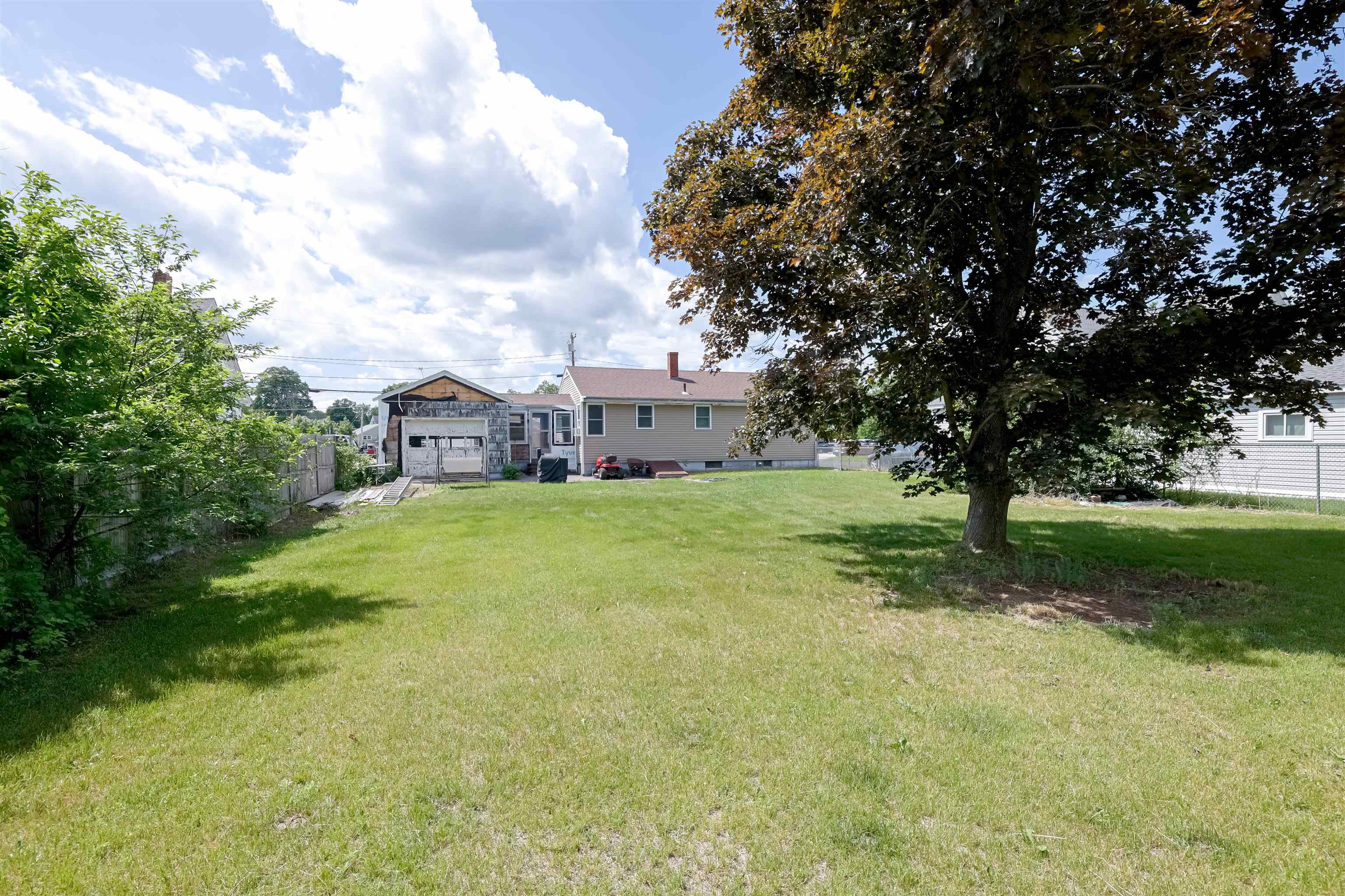 36 Hancock Street Rochester, NH 03867 - Photo 4 of 26 Gallery Image 4