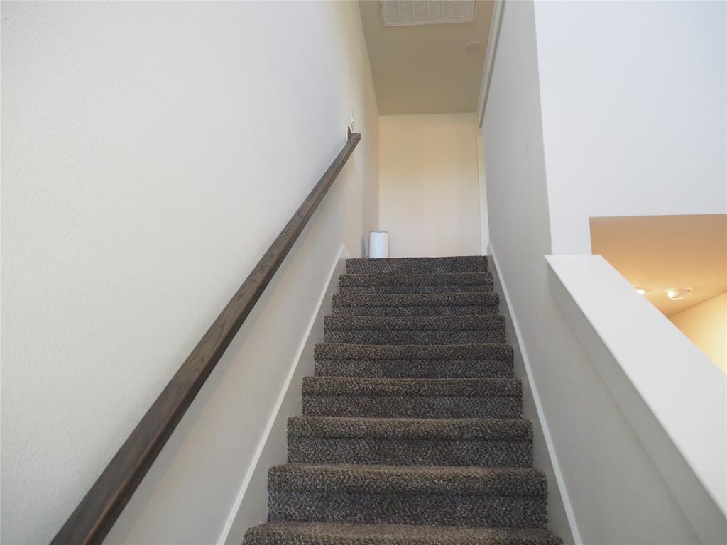 1220 Elva Warren Street Fort Worth, TX 76115 - Photo 14 of 23 a view of entryway