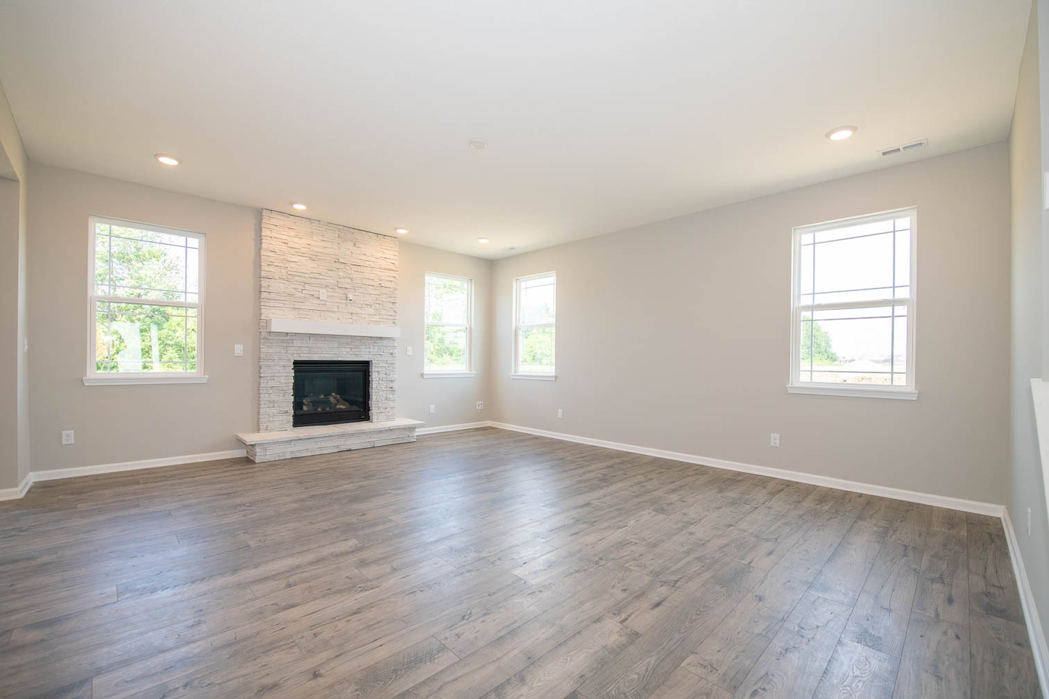 2350 Oakmont Drive Plainfield, IN 46168 - Photo 8 of 43