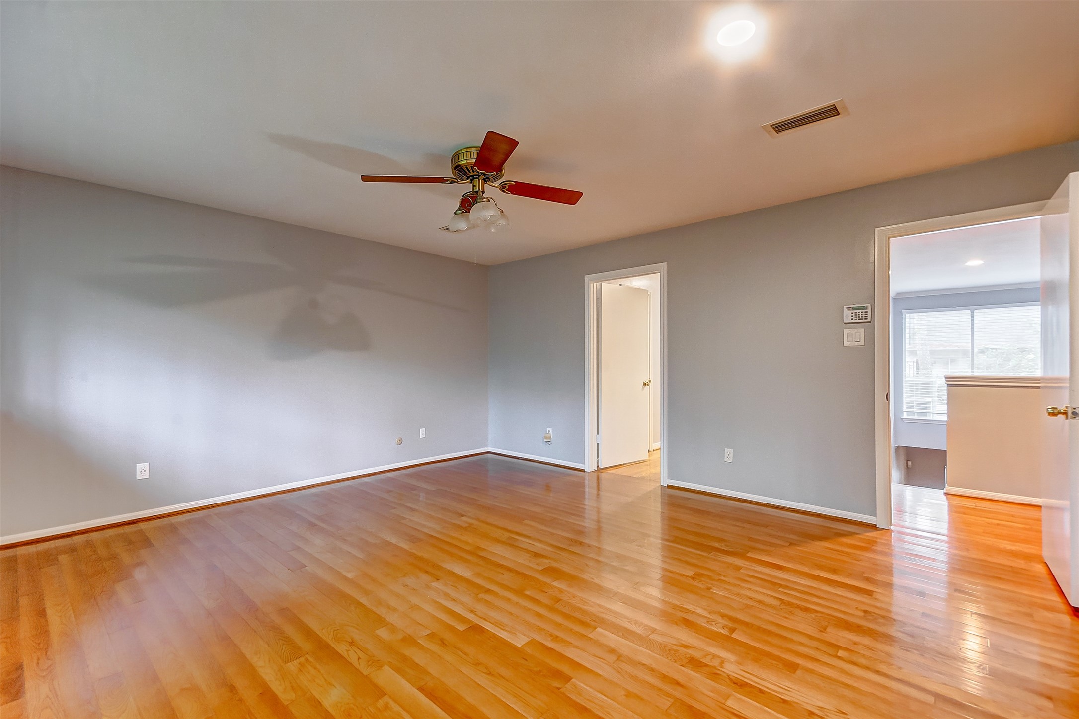 201 Vanderpool Lane, Unit 94 Houston, TX 77024 - Photo 20 of 30