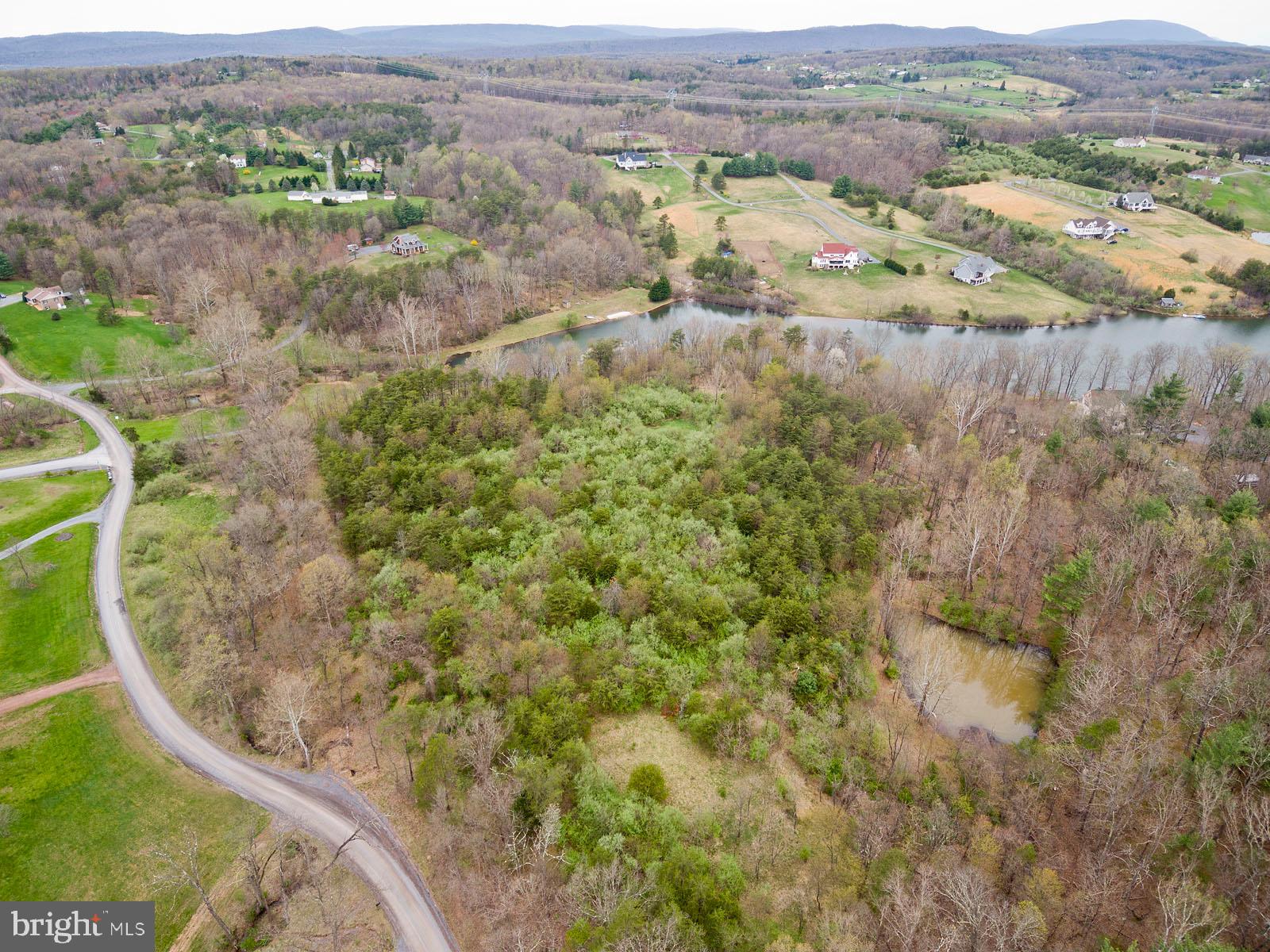 14 Hollow Road Gore, VA 22637 - Photo 5 of 13 Gallery Image 5