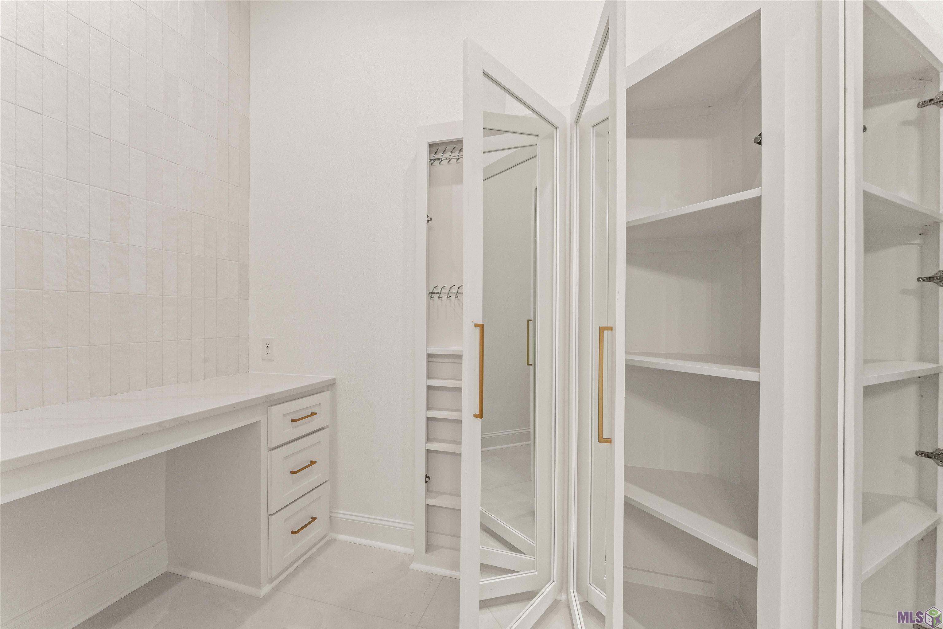 9189 Hillon Hood Road Denham Springs, LA 70726 - Photo 28 of 41 Make-Up/Dressing Room