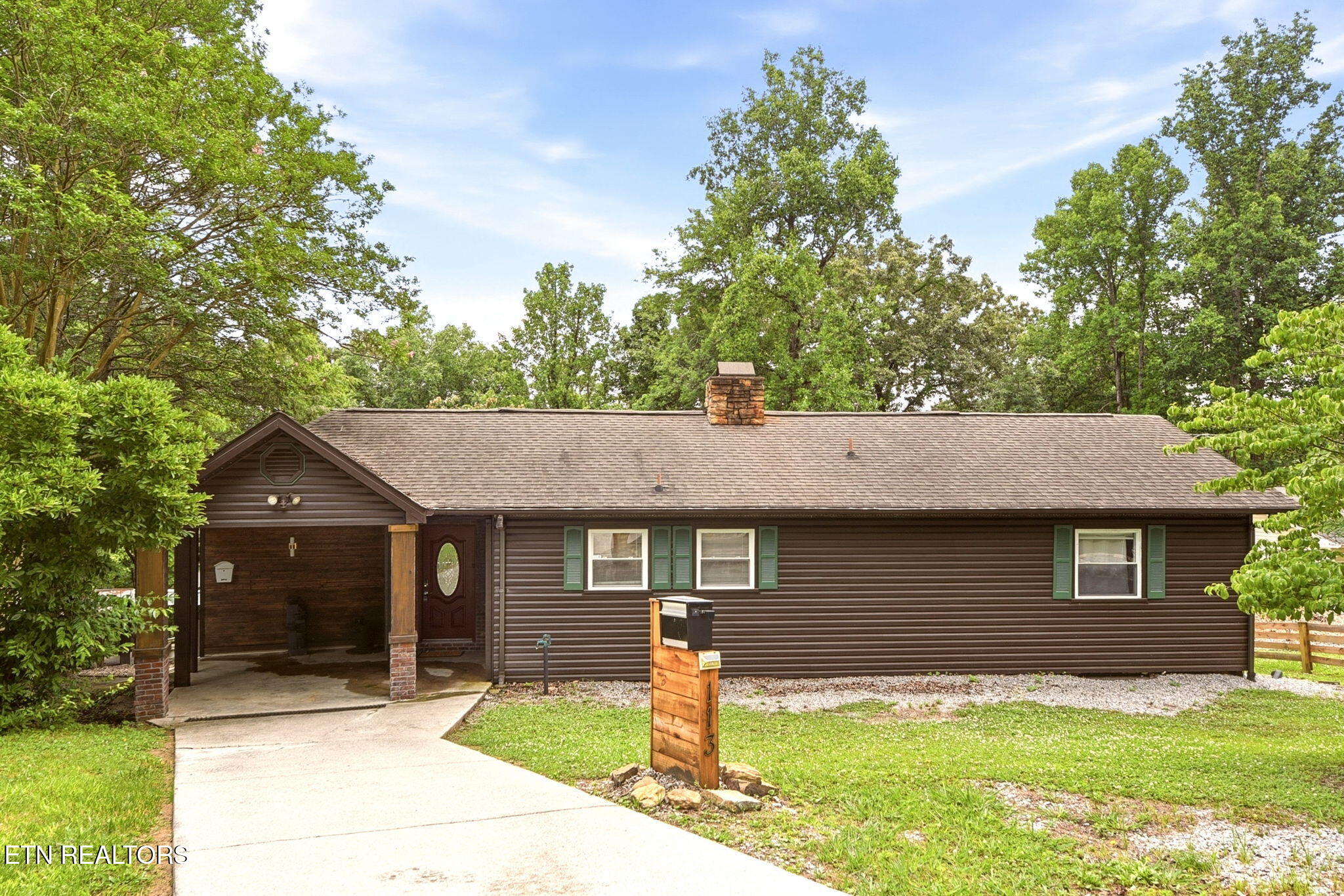 113 Pomona Road Oak Ridge, TN 37830 - Photo 1 of 60 1-web-or-mls-DSC_2337_317db8dc