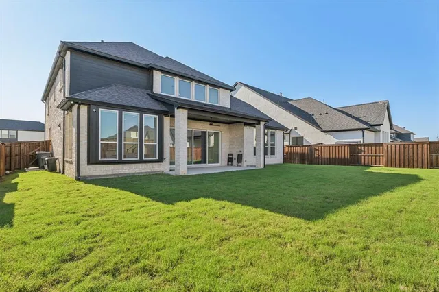 $5,000 | 580 Falling Leaves Drive, Prosper, TX 75078