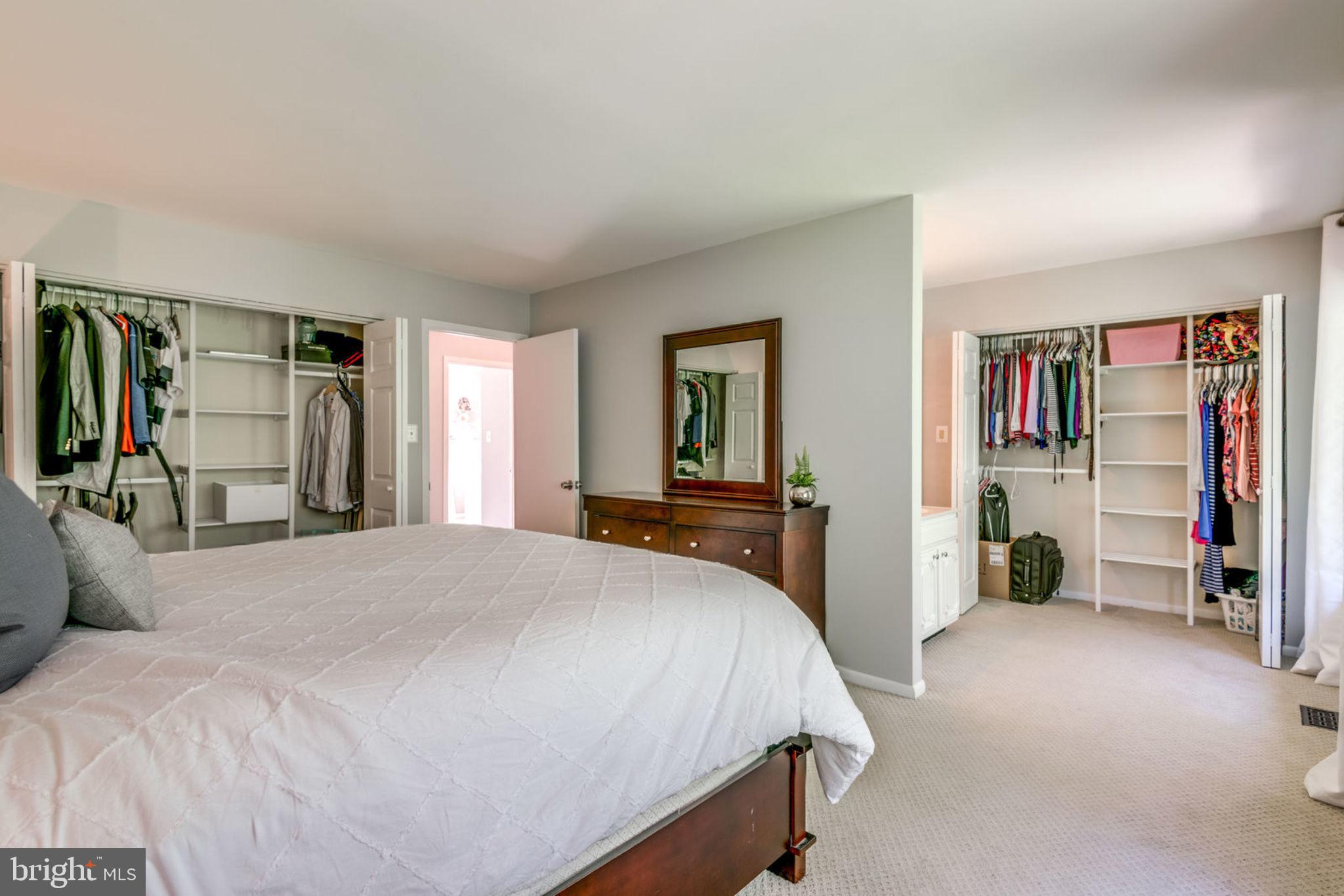 2046 Chadds Ford Drive Reston, VA 20191 - Photo 21 of 52 With Built Ins!