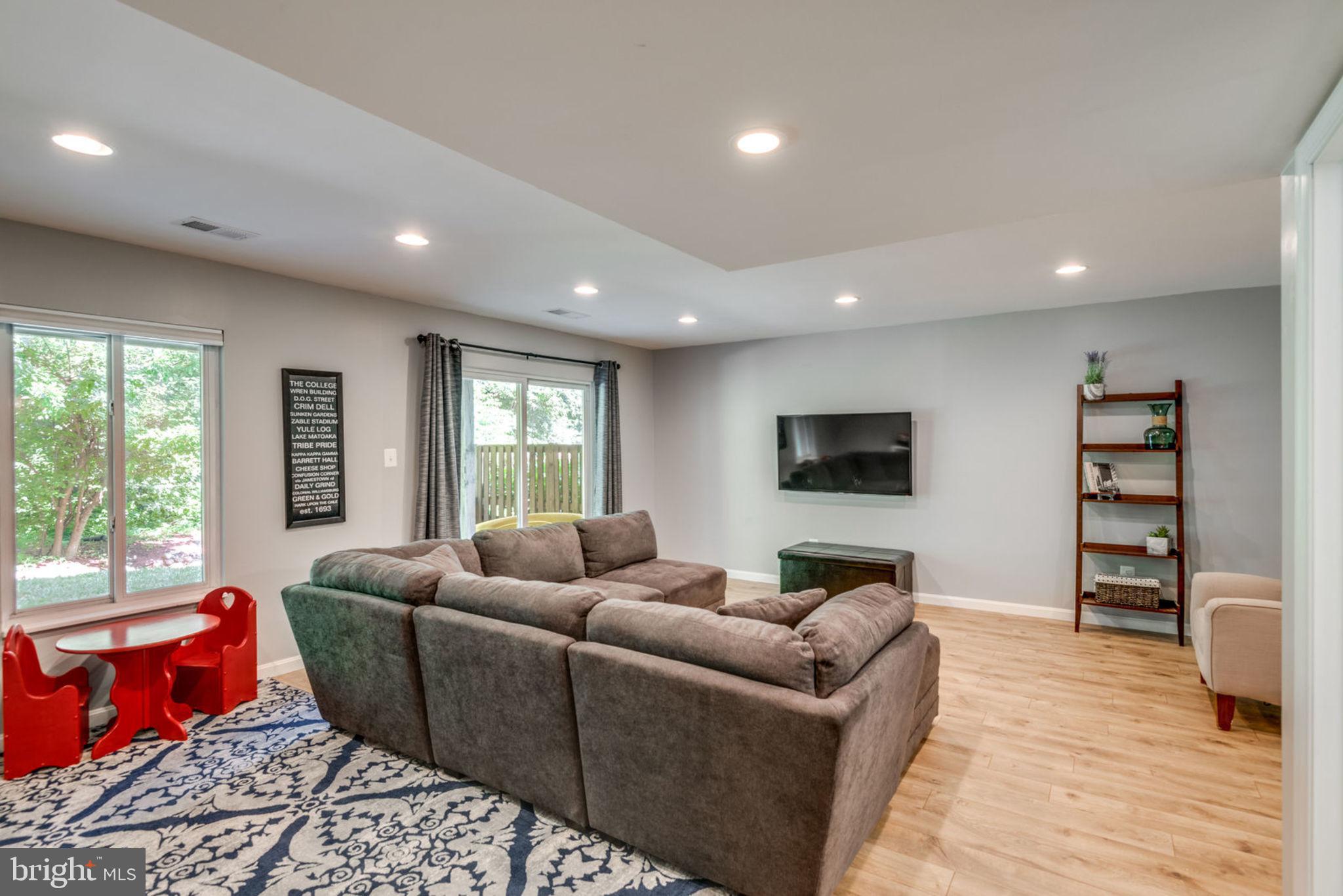 2046 Chadds Ford Drive Reston, VA 20191 - Photo 34 of 52 Walkout with Doors and Windows