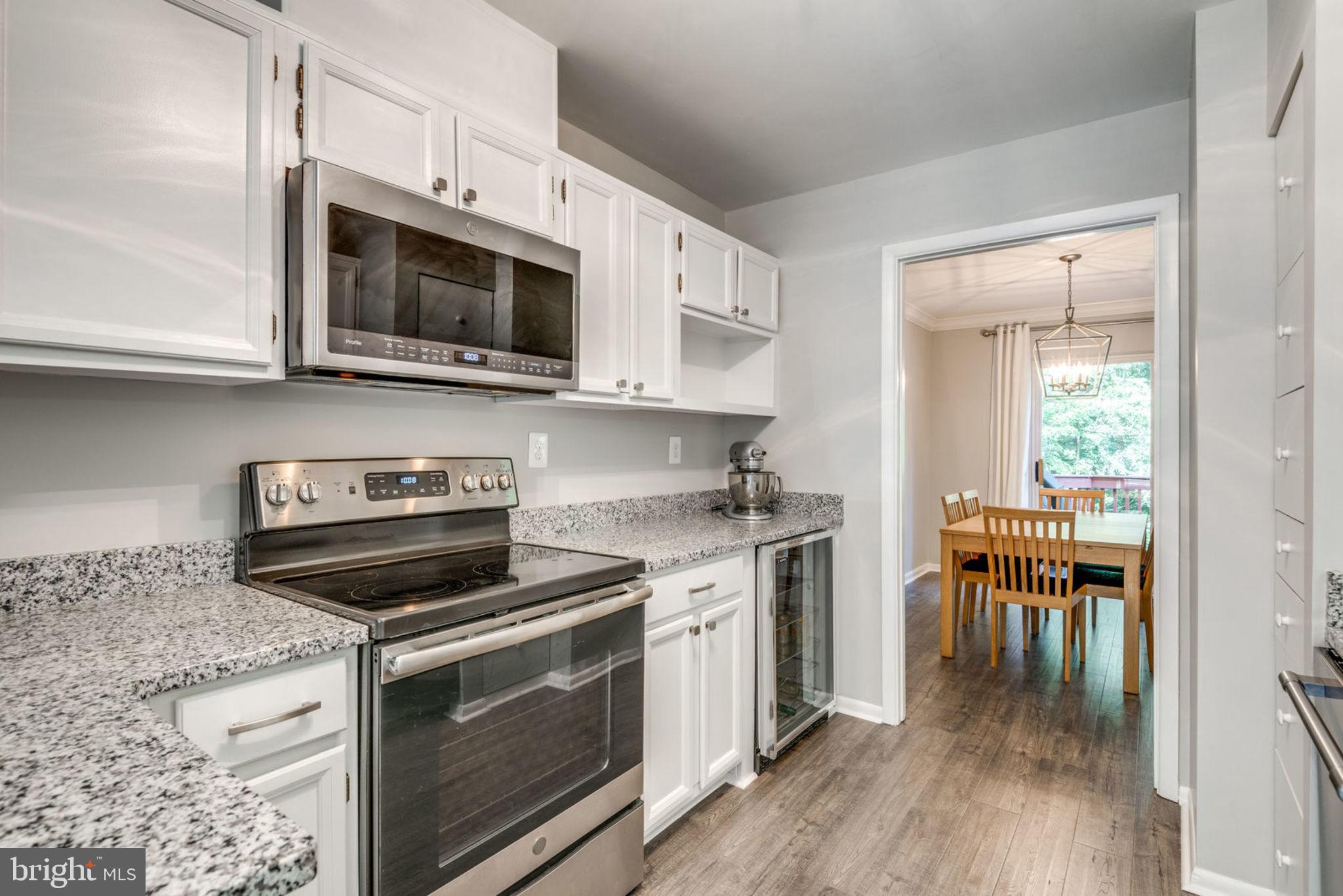 2046 Chadds Ford Drive Reston, VA 20191 - Photo 6 of 52 New Stainless Steel Appliances
