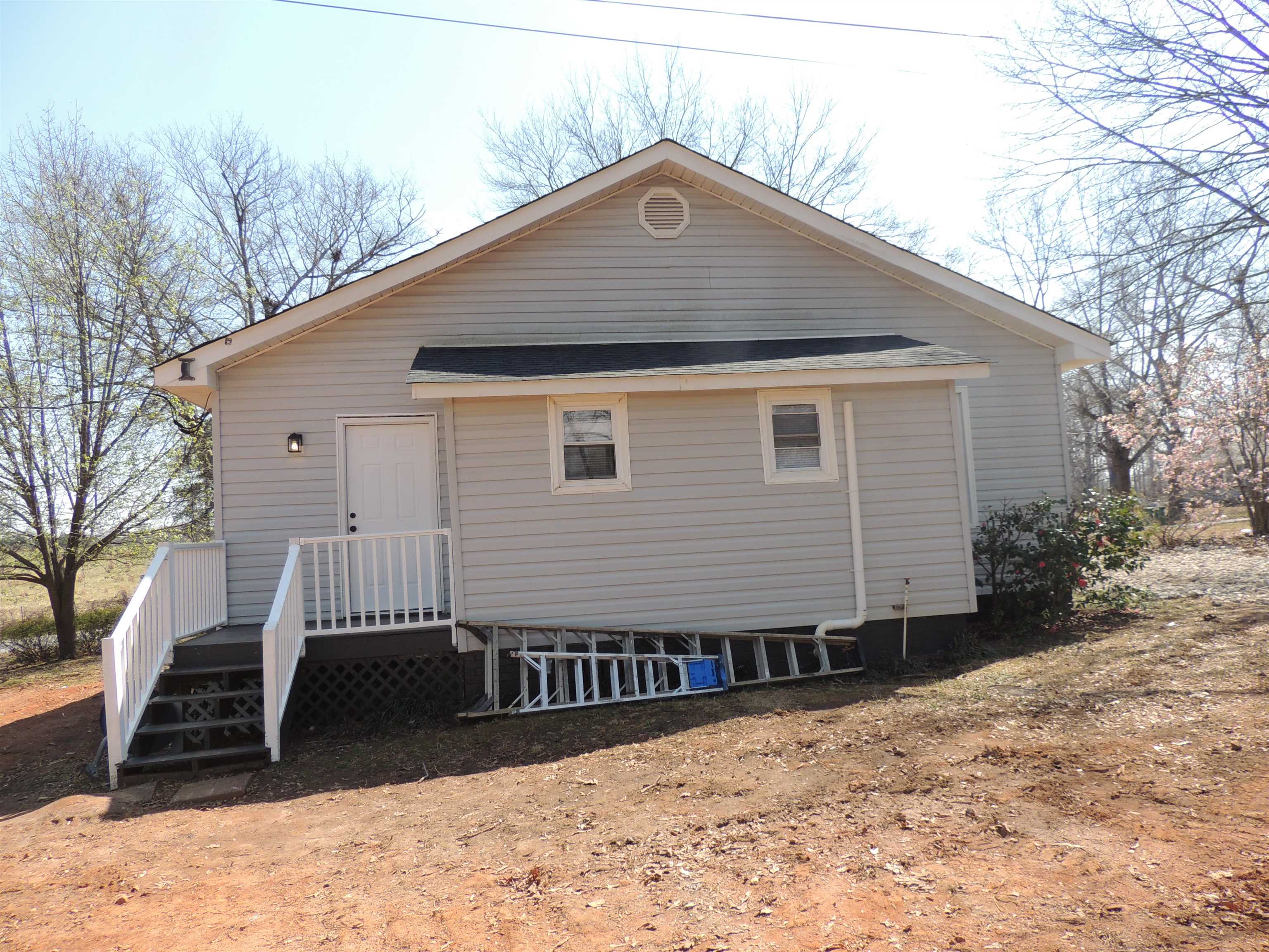 408 4th Street Inman, SC 29349 - Photo 4 of 11