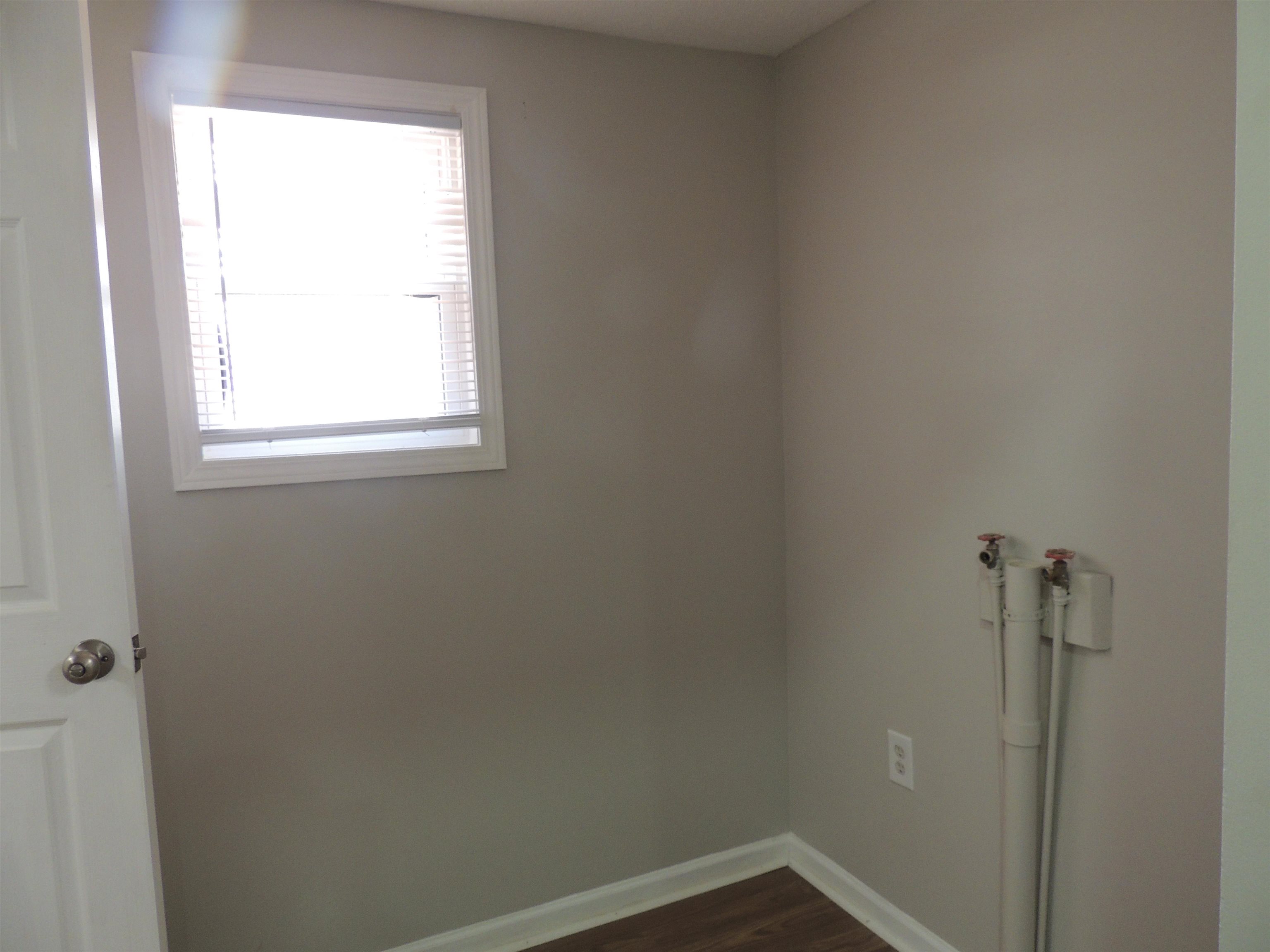 408 4th Street Inman, SC 29349 - Photo 8 of 11