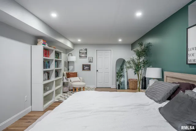 $299,990 | 2636 12th Street, Moline, IL 61265