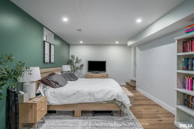 $299,990 | 2636 12th Street, Moline, IL 61265