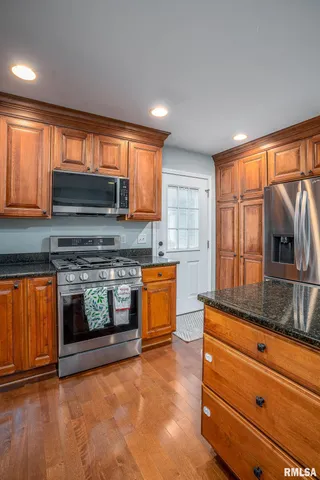 $299,990 | 2636 12th Street, Moline, IL 61265