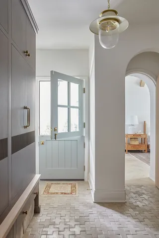 $1,799,000 | 319 West Lake Street, Barrington, IL 60010