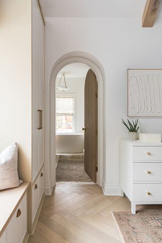 $1,799,000 | 319 West Lake Street, Barrington, IL 60010