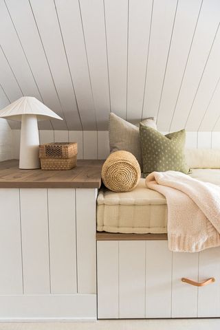 $1,799,000 | 319 West Lake Street, Barrington, IL 60010