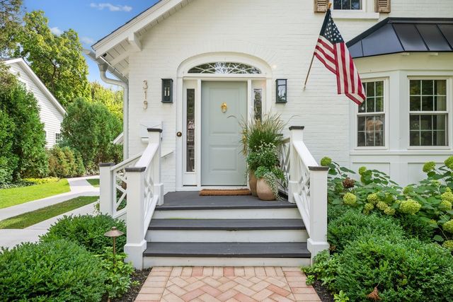 $1,799,000 | 319 West Lake Street, Barrington, IL 60010