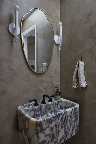 $1,799,000 | 319 West Lake Street, Barrington, IL 60010