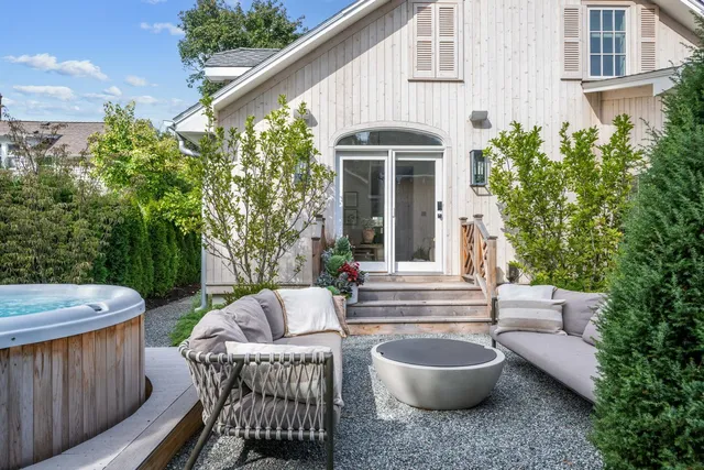 $1,799,000 | 319 West Lake Street, Barrington, IL 60010