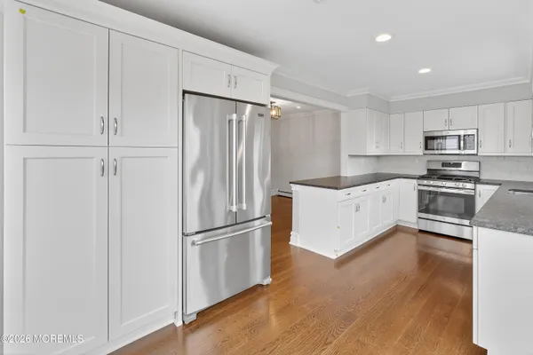 $1,325,000 | 65 East River Road, Unit 20, Rumson, NJ 07760