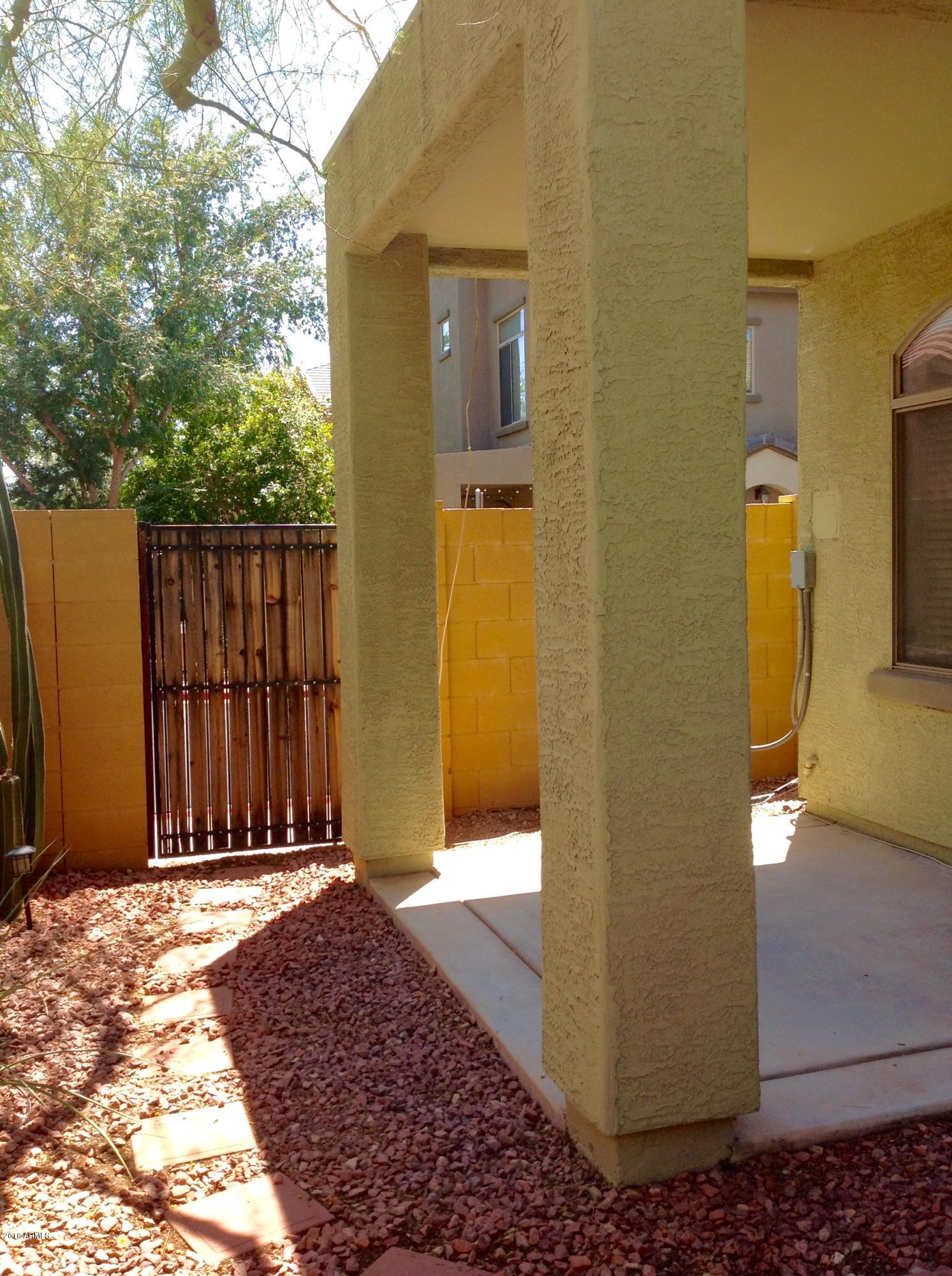 2150 East Bell Road, Unit 1091 Phoenix, AZ 85022 - Photo 10 of 20 Covered Patio for dining al'fresco!