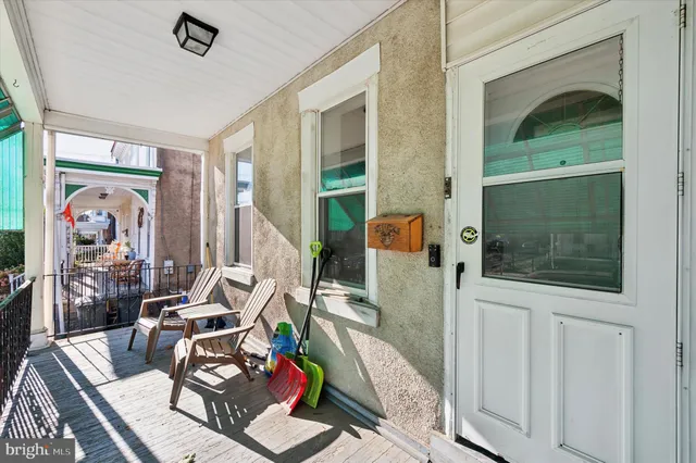 $1,150 | 470 Leverington Avenue, Unit 2, Philadelphia, PA 19128