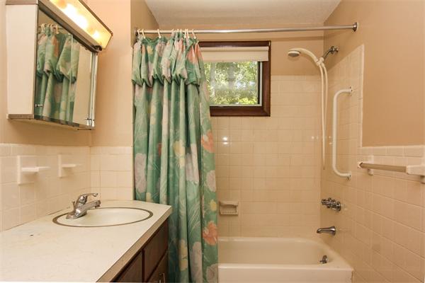 78 Colorado Street Springfield, MA 01118 - Photo 16 of 20 Gallery Image 16