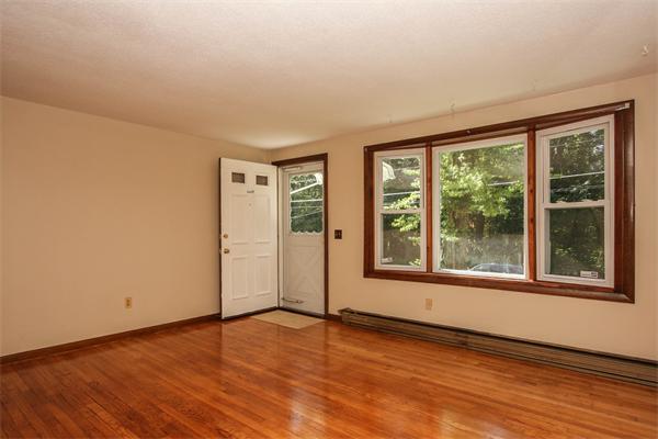 78 Colorado Street Springfield, MA 01118 - Photo 5 of 20 Gallery Image 5