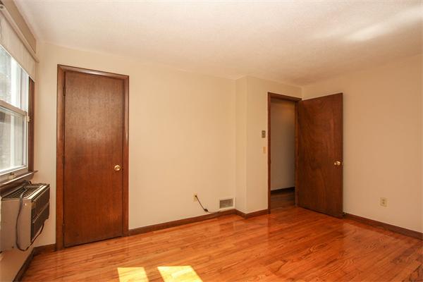 78 Colorado Street Springfield, MA 01118 - Photo 10 of 20 Gallery Image 10