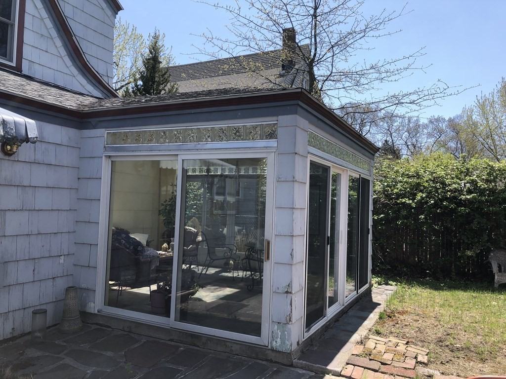 88 Wayne Street Springfield, MA 01118 - Photo 18 of 21
