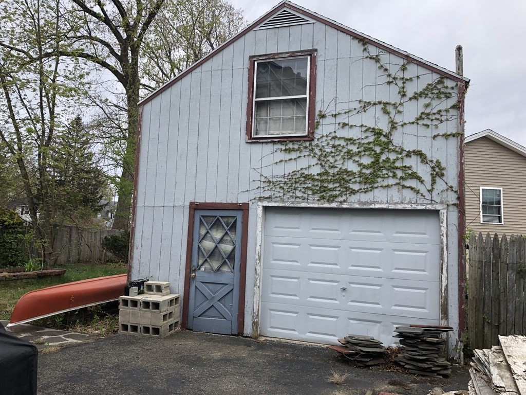88 Wayne Street Springfield, MA 01118 - Photo 21 of 21