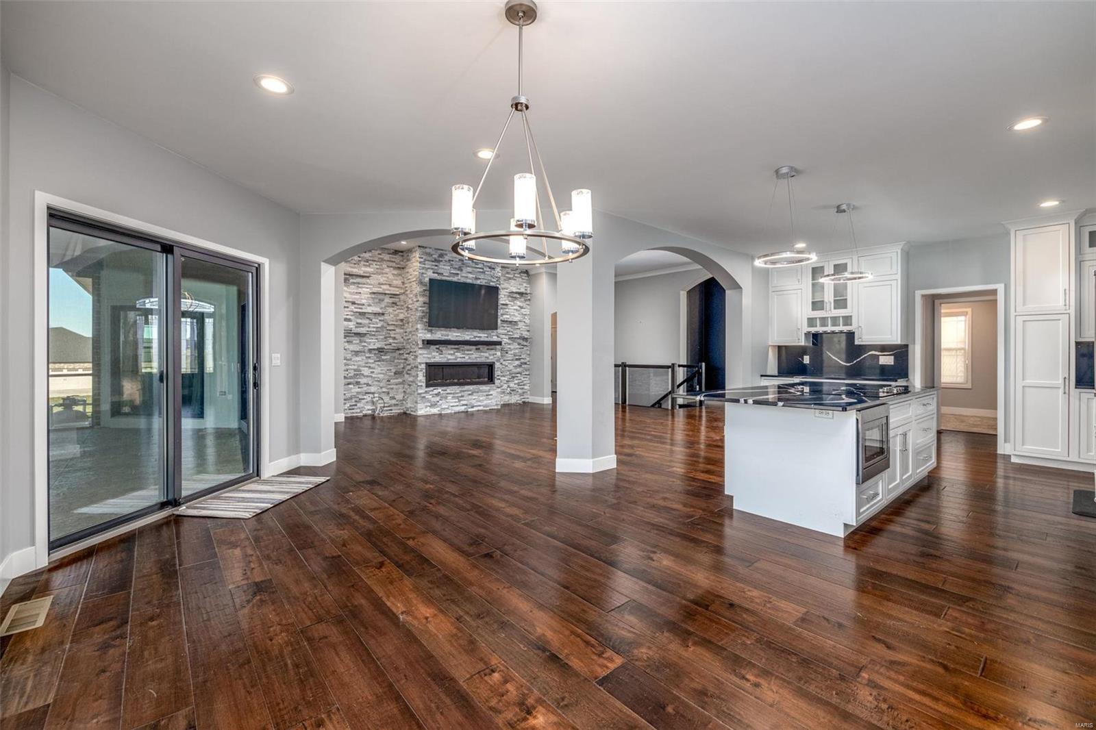 521 Benjamin Lane Waterloo, IL 62298 - Photo 8 of 51