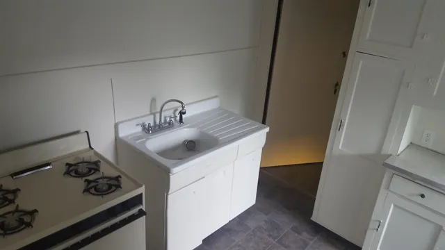 $175,000 | 229 East Irving Avenue, Oshkosh, WI 54901