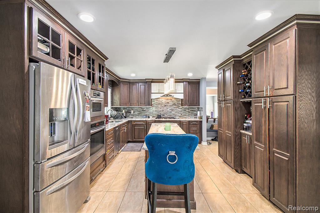 7471 Brewer Road Flint, MI 48507 - Photo 9 of 37 Gallery Image 9