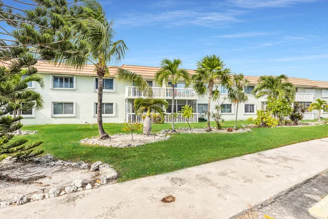 $430,000 | 15 Sombrero Boulevard, Unit 210W, Marathon, FL 33050