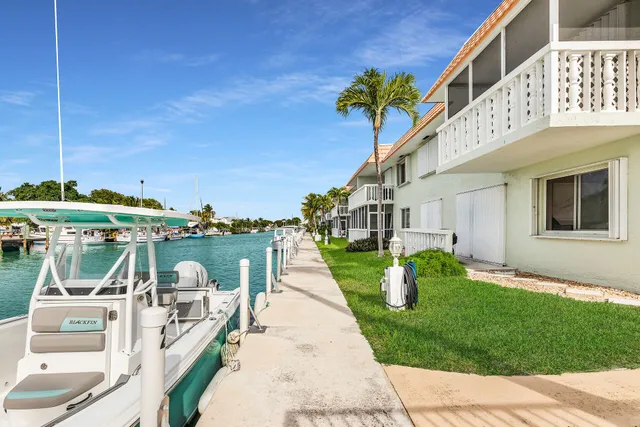 $430,000 | 15 Sombrero Boulevard, Unit 210W, Marathon, FL 33050