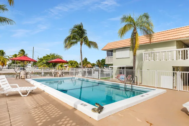 $430,000 | 15 Sombrero Boulevard, Unit 210W, Marathon, FL 33050