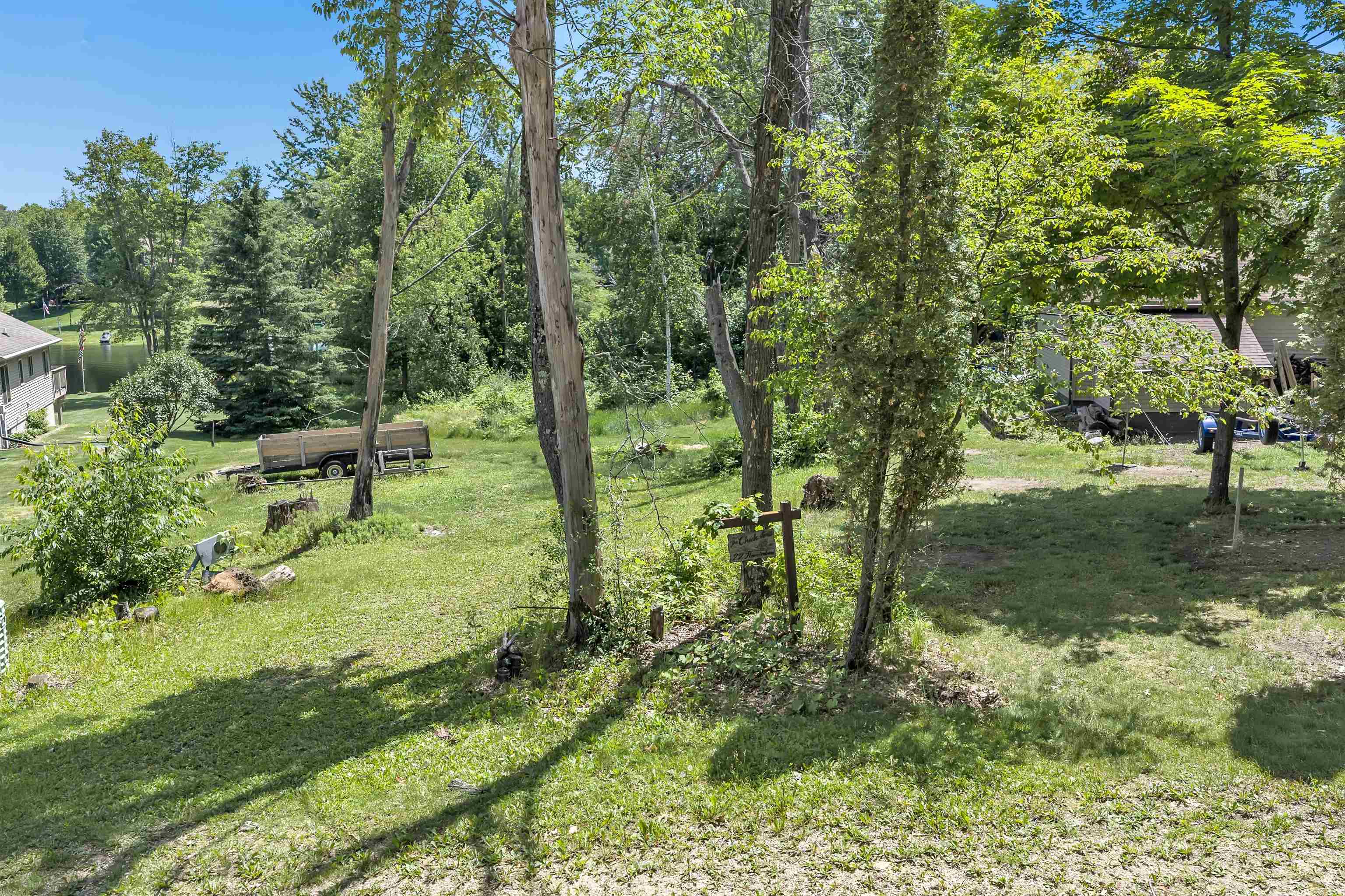 N1404 Thunderbird Road Keshena, WI 54135 - Photo 4 of 10