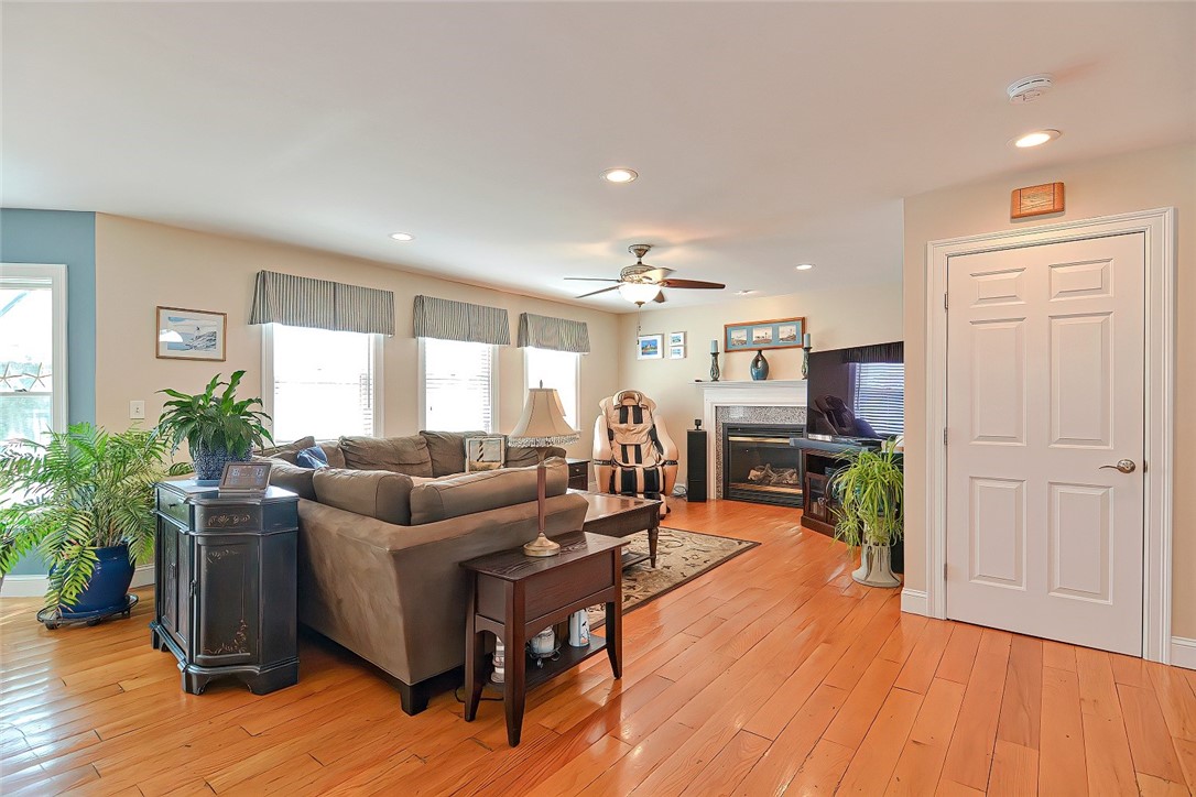 245 Purgatory Road Middletown, RI 02842 - Photo 8 of 29 Living room with gas fireplace