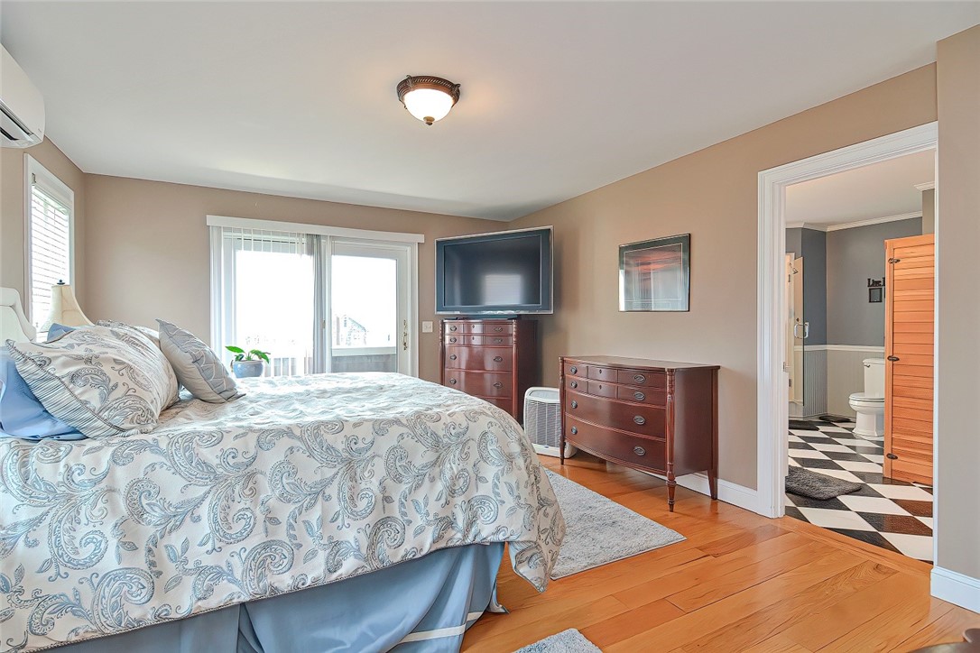 245 Purgatory Road Middletown, RI 02842 - Photo 10 of 29 Master suite