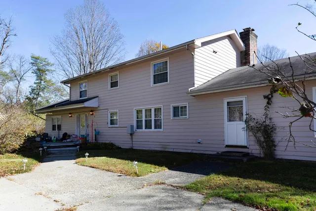 $1,576,000 | 14-16 Summarsell Drive, Hartland, VT 05048