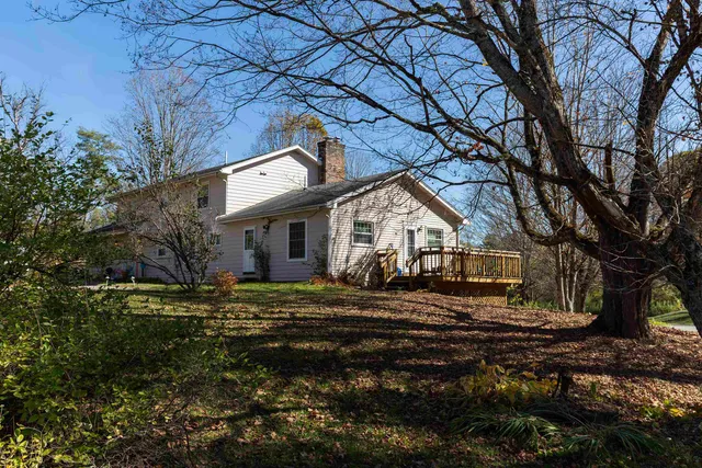 $1,576,000 | 14-16 Summarsell Drive, Hartland, VT 05048