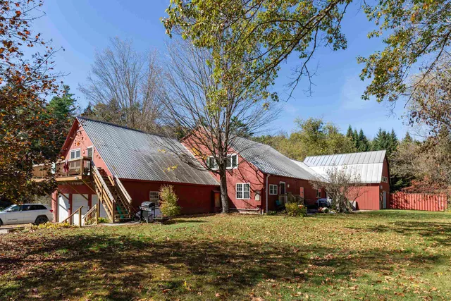 $1,576,000 | 14-16 Summarsell Drive, Hartland, VT 05048