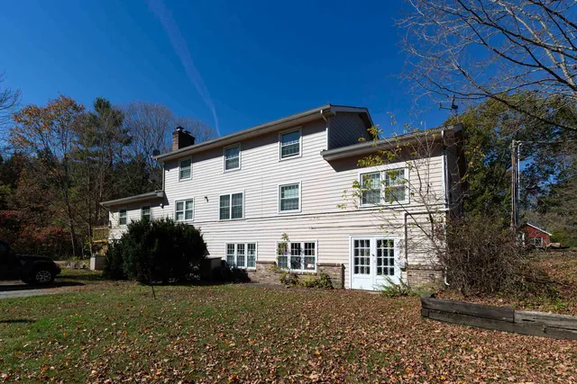 $1,576,000 | 14-16 Summarsell Drive, Hartland, VT 05048