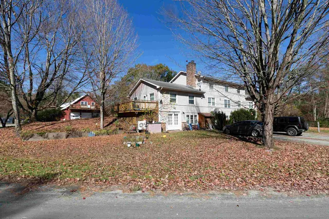 $1,576,000 | 14-16 Summarsell Drive, Hartland, VT 05048
