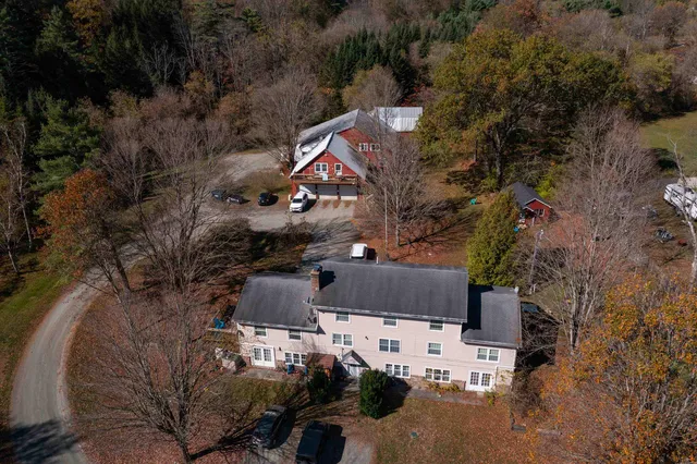 $1,576,000 | 14-16 Summarsell Drive, Hartland, VT 05048