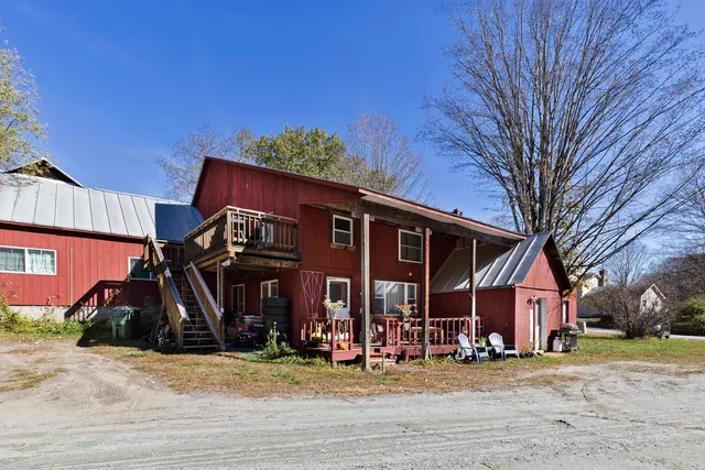 $1,576,000 | 14-16 Summarsell Drive, Hartland, VT 05048