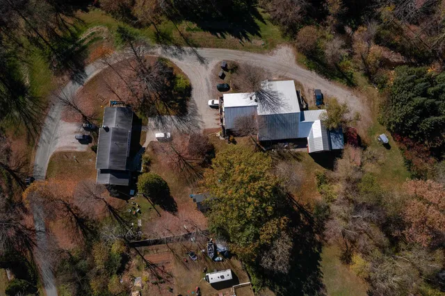 $1,576,000 | 14-16 Summarsell Drive, Hartland, VT 05048