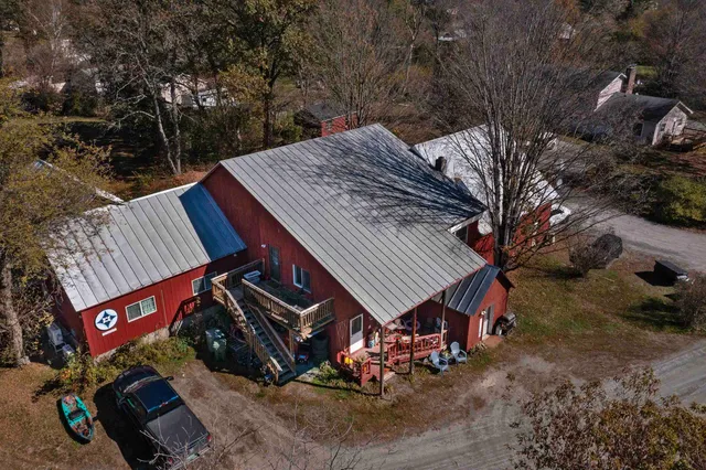 $1,576,000 | 14-16 Summarsell Drive, Hartland, VT 05048