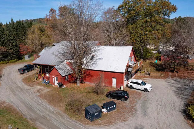$1,576,000 | 14-16 Summarsell Drive, Hartland, VT 05048